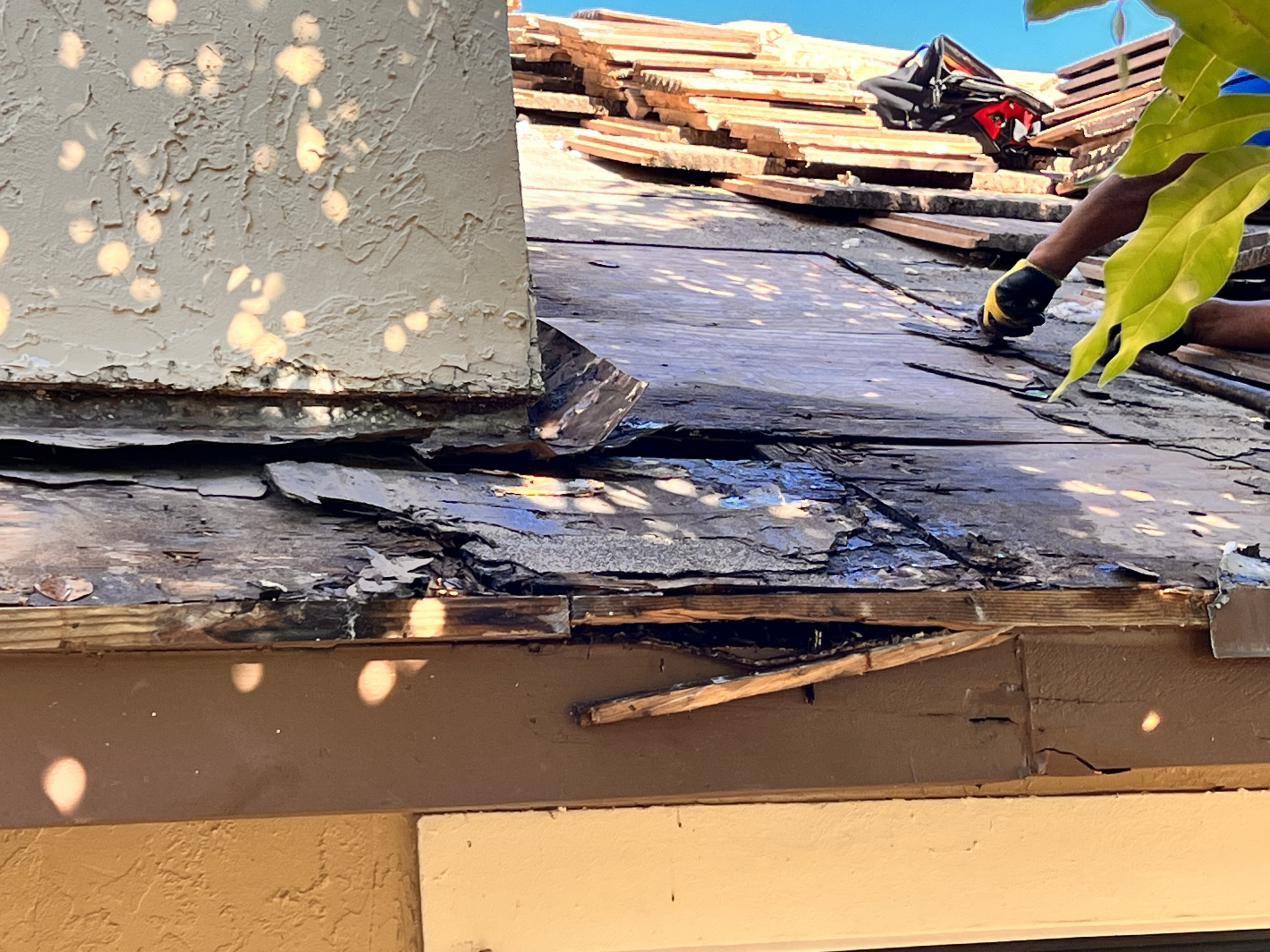 Fascia board repair services in Palm Beach County by South Star Roofing for water-damaged and rotted wood